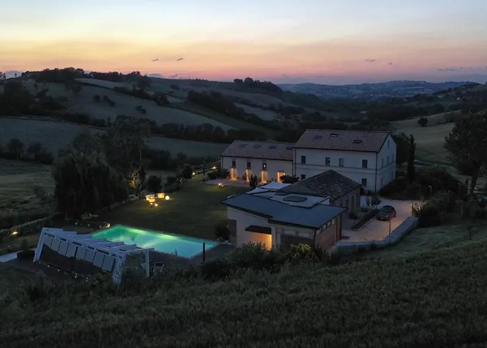 Il Gallo Senone Di Campagna 4* Senigallia
